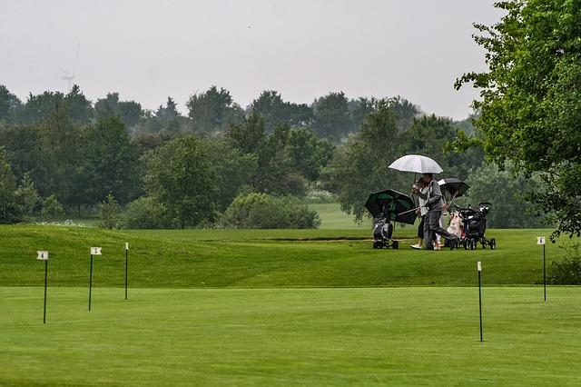 golf sous la pluie